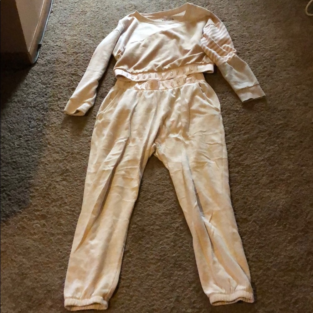 Victoria Sport sweat suit